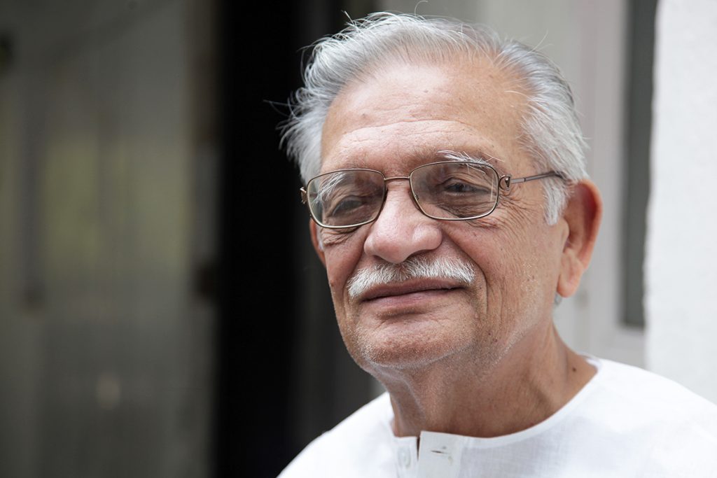 Hindi Shayari by Gulzar