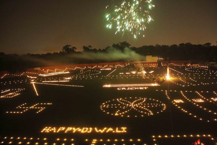 Diwali Celebration Around the World in Hindi