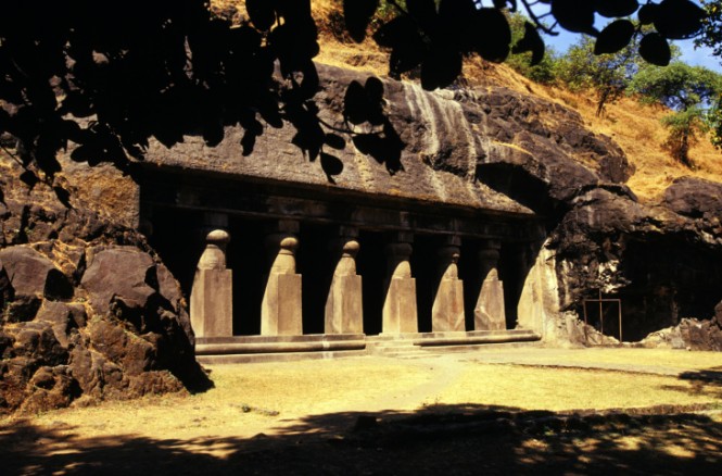 Elephanta ki Gufayen