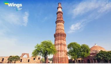 Who constructed Qutub Minar