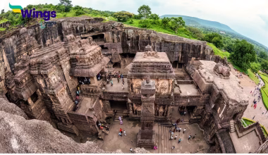 Ajanta and Ellora Caves are located in Which State of India?