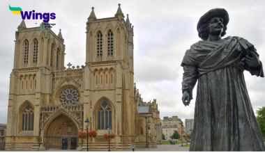 Who gave the Title of ‘Raja’ to Ram Mohan Roy