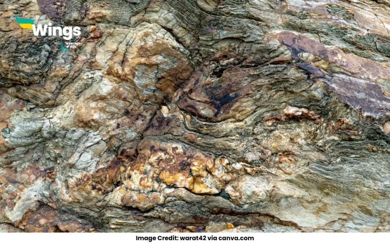 rock which is made up of molten magma is igneous