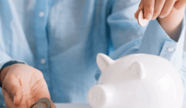 Study-Abroad-Tips-4-Best-Ways-To-Budget-for-Your-Degree-1