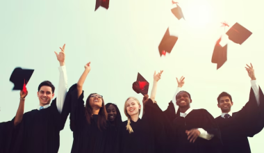 Study in UK: DMU International Scholarship 2023 Available to UG students