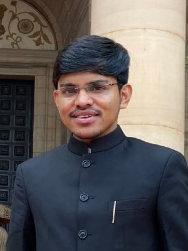 जानिए UPSC टॉपर प्रदीप सिंह के बारे में जिन्होंने बिना कोचिंग के UPSC एग्जाम में टॉप किया।